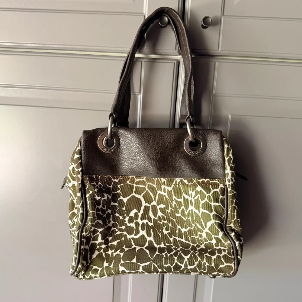 Tommy Hilfiger Womens Y2K Olive Green Brown Giraffe Print Satchel Handbag, Small
